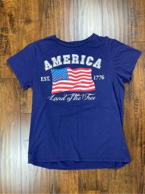 AMERICA LAND OF THE FREE Est. 1776 Men’s Shirt Blue w/ Flag Open Trails Size MED